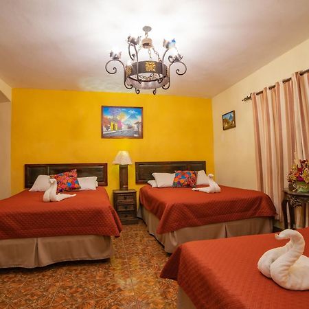 Hotel Gran Plaza Euromaya Antigua Extérieur photo