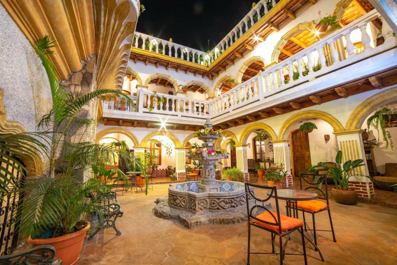 Hotel Gran Plaza Euromaya Antigua Extérieur photo